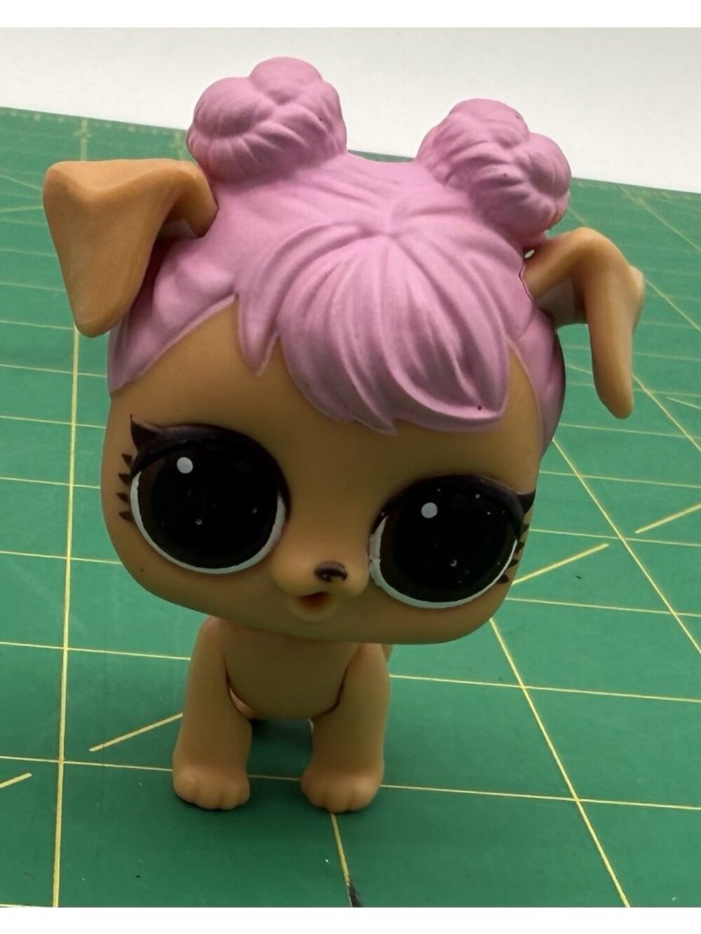 LOL Surprise Pets Eye Spy Series Dawn Pooh
